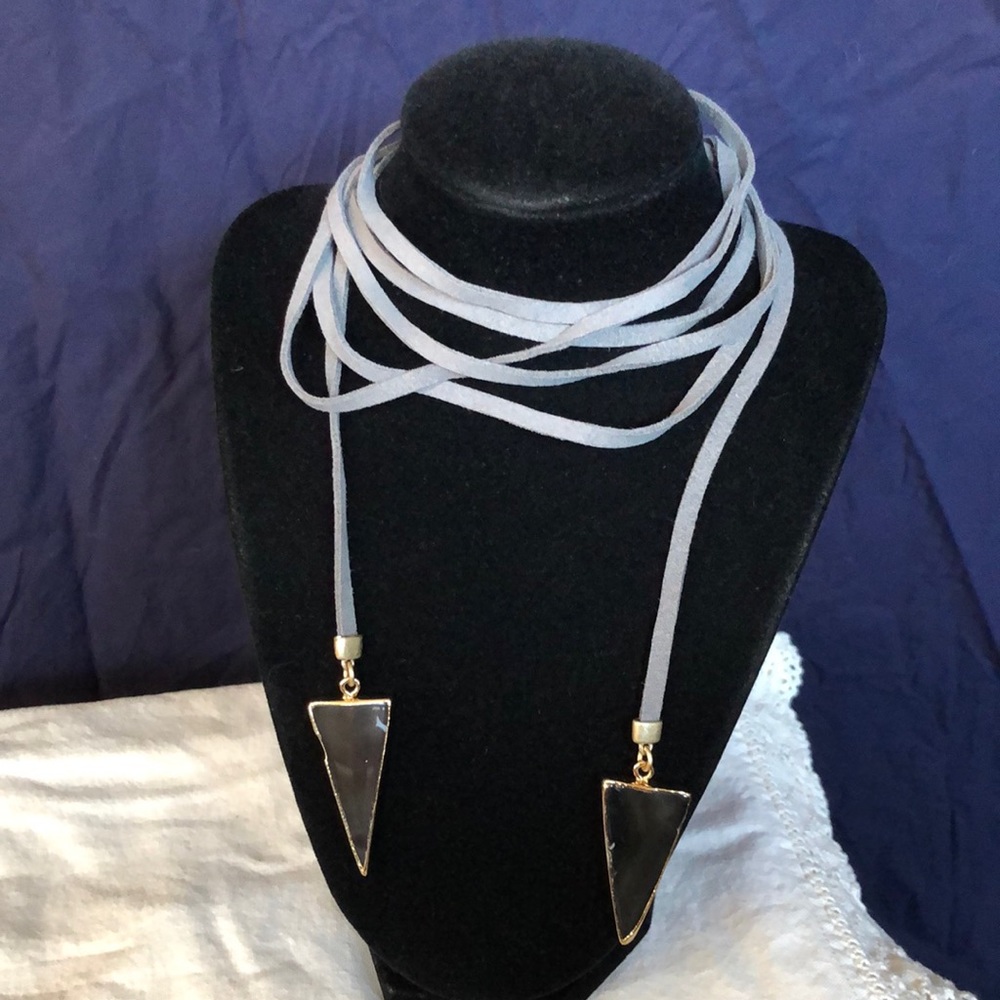 Long lariat necklace with stone point dangles